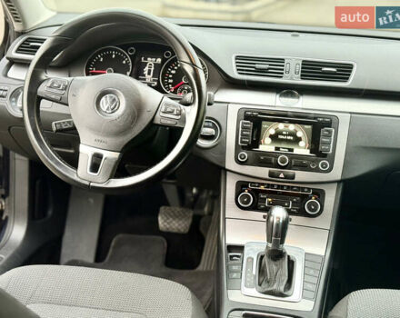 Черный Фольксваген Пассат, объемом двигателя 2 л и пробегом 263 тыс. км за 10499 $, фото 4 на Automoto.ua