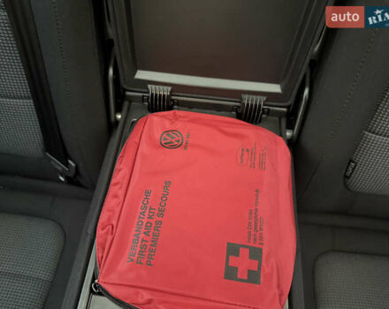 Черный Фольксваген Пассат, объемом двигателя 2 л и пробегом 291 тыс. км за 10800 $, фото 14 на Automoto.ua