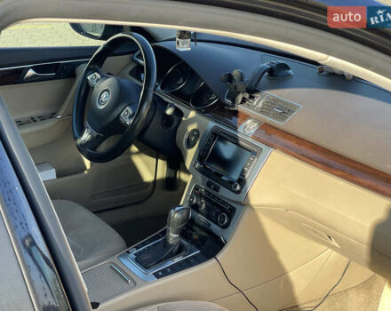 Черный Фольксваген Пассат, объемом двигателя 1.98 л и пробегом 303 тыс. км за 9300 $, фото 45 на Automoto.ua