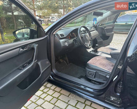 Черный Фольксваген Пассат, объемом двигателя 1.6 л и пробегом 235 тыс. км за 11000 $, фото 15 на Automoto.ua