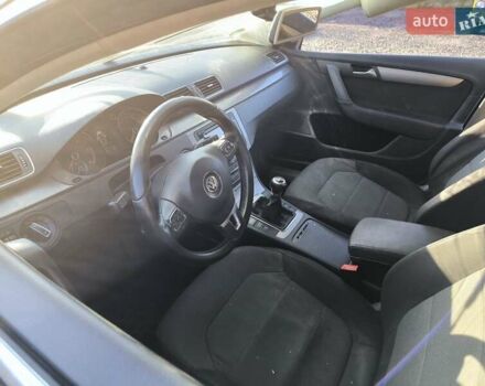 Чорний Фольксваген Пассат, об'ємом двигуна 2 л та пробігом 320 тис. км за 5800 $, фото 10 на Automoto.ua