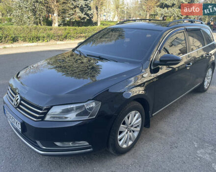 Черный Фольксваген Пассат, объемом двигателя 1.6 л и пробегом 304 тыс. км за 9500 $, фото 2 на Automoto.ua