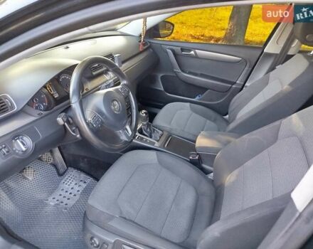 Черный Фольксваген Пассат, объемом двигателя 1.6 л и пробегом 310 тыс. км за 9000 $, фото 7 на Automoto.ua