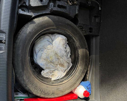 Чорний Фольксваген Пассат, об'ємом двигуна 1.6 л та пробігом 296 тис. км за 9700 $, фото 17 на Automoto.ua