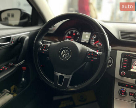 Черный Фольксваген Пассат, объемом двигателя 1.97 л и пробегом 304 тыс. км за 12800 $, фото 23 на Automoto.ua