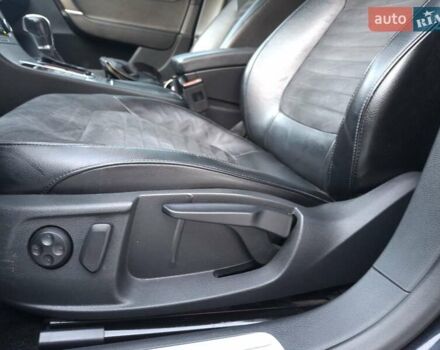 Чорний Фольксваген Пассат, об'ємом двигуна 2 л та пробігом 206 тис. км за 11800 $, фото 19 на Automoto.ua