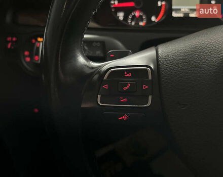 Черный Фольксваген Пассат, объемом двигателя 1.97 л и пробегом 304 тыс. км за 12800 $, фото 20 на Automoto.ua