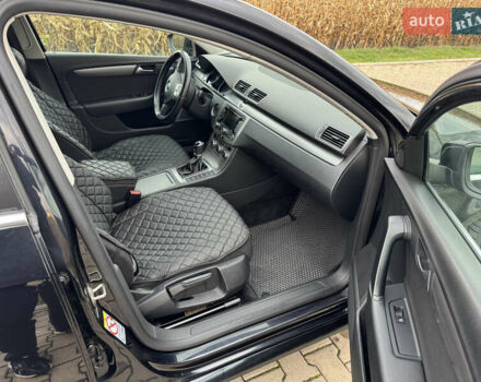 Фольксваген Пассат 2011 в Виннице на Automoto.ua Черный Фольксваген Пассат, объемом двигателя 1.6 л и пробегом 233 тыс. км за 11200 $, фото 5 на Automoto.ua