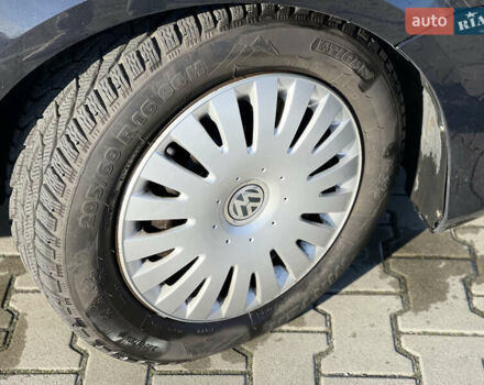 Черный Фольксваген Пассат, объемом двигателя 1.98 л и пробегом 303 тыс. км за 9300 $, фото 15 на Automoto.ua