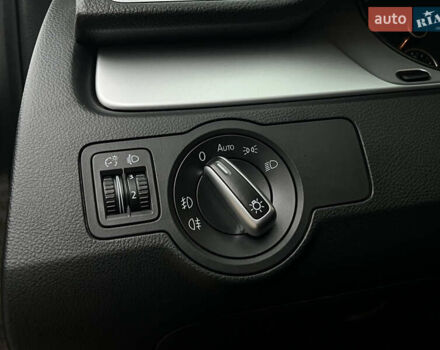 Чорний Фольксваген Пассат, об'ємом двигуна 1.97 л та пробігом 249 тис. км за 8300 $, фото 21 на Automoto.ua