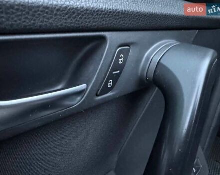 Черный Фольксваген Пассат, объемом двигателя 1.6 л и пробегом 278 тыс. км за 8400 $, фото 16 на Automoto.ua