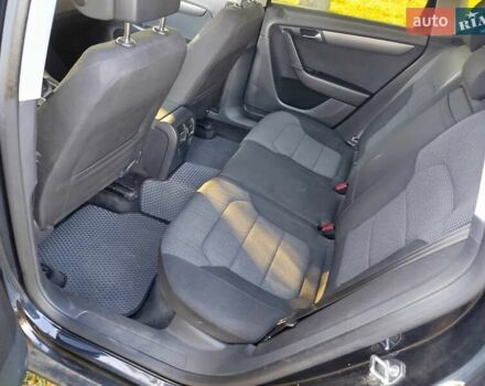 Черный Фольксваген Пассат, объемом двигателя 1.6 л и пробегом 310 тыс. км за 9000 $, фото 5 на Automoto.ua