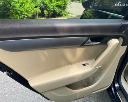 Черный Фольксваген Пассат, объемом двигателя 1.4 л и пробегом 350 тыс. км за 8490 $, фото 17 на Automoto.ua