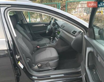 Черный Фольксваген Пассат, объемом двигателя 1.8 л и пробегом 165 тыс. км за 10799 $, фото 58 на Automoto.ua