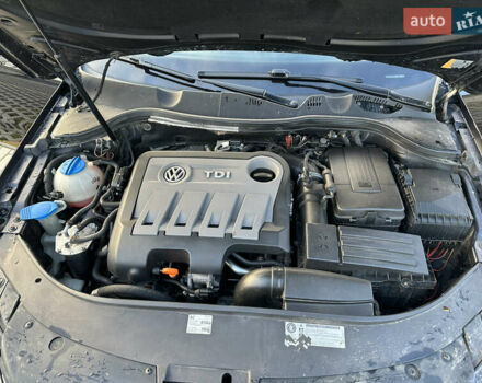 Чорний Фольксваген Пассат, об'ємом двигуна 2 л та пробігом 254 тис. км за 10600 $, фото 29 на Automoto.ua