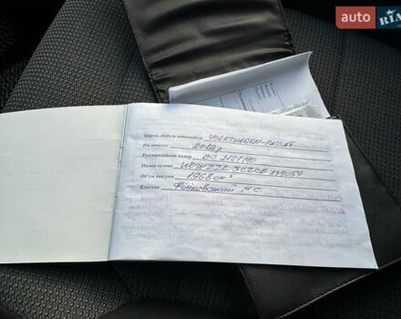 Чорний Фольксваген Пассат, об'ємом двигуна 2 л та пробігом 254 тис. км за 10600 $, фото 30 на Automoto.ua