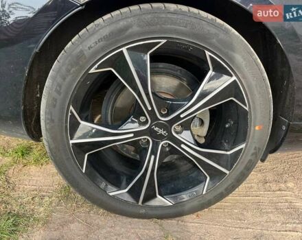 Чорний Фольксваген Пассат, об'ємом двигуна 1.97 л та пробігом 294 тис. км за 13000 $, фото 16 на Automoto.ua