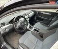 Черный Фольксваген Пассат, объемом двигателя 1.6 л и пробегом 320 тыс. км за 10000 $, фото 3 на Automoto.ua