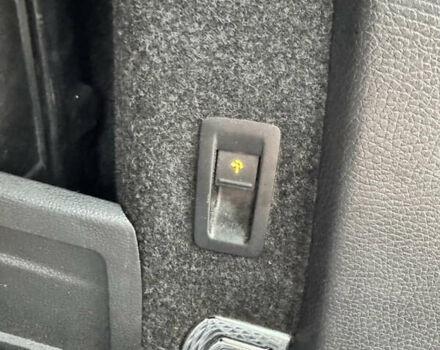 Чорний Фольксваген Пассат, об'ємом двигуна 1.97 л та пробігом 333 тис. км за 10500 $, фото 37 на Automoto.ua