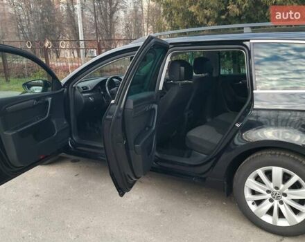 Черный Фольксваген Пассат, объемом двигателя 1.8 л и пробегом 165 тыс. км за 10799 $, фото 22 на Automoto.ua