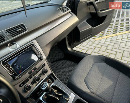 Чорний Фольксваген Пассат, об'ємом двигуна 2 л та пробігом 254 тис. км за 10600 $, фото 4 на Automoto.ua