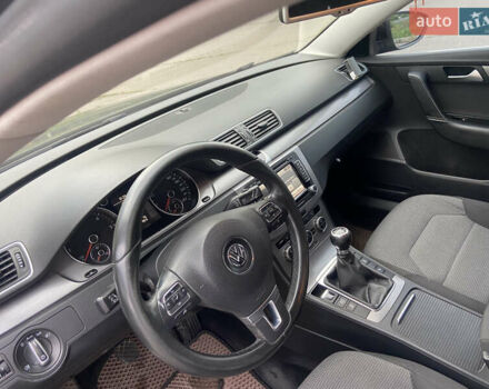 Чорний Фольксваген Пассат, об'ємом двигуна 1.97 л та пробігом 230 тис. км за 12400 $, фото 8 на Automoto.ua