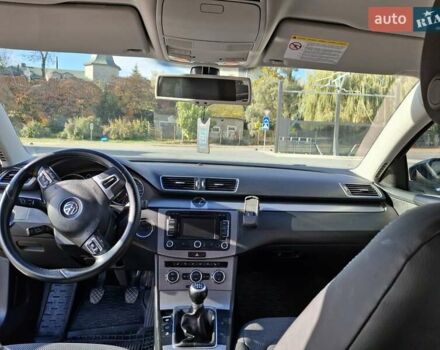 Черный Фольксваген Пассат, объемом двигателя 1.97 л и пробегом 217 тыс. км за 10500 $, фото 13 на Automoto.ua