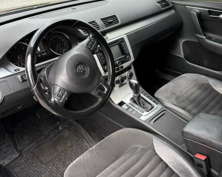 Черный Фольксваген Пассат, объемом двигателя 1.97 л и пробегом 263 тыс. км за 12400 $, фото 6 на Automoto.ua