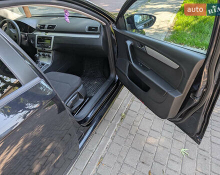 Черный Фольксваген Пассат, объемом двигателя 1.97 л и пробегом 248 тыс. км за 8800 $, фото 15 на Automoto.ua