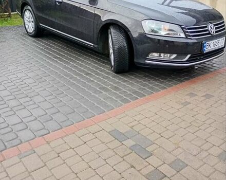 Фольксваген Пассат 2012 у Маневичах на Automoto.ua Чорний Фольксваген Пассат, об'ємом двигуна 2 л та пробігом 287 тис. км за 10700 $, фото 16 на Automoto.ua