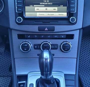 Чорний Фольксваген Пассат, об'ємом двигуна 2 л та пробігом 236 тис. км за 12900 $, фото 20 на Automoto.ua