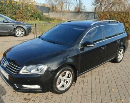 Черный Фольксваген Пассат, объемом двигателя 1.39 л и пробегом 300 тыс. км за 8000 $, фото 1 на Automoto.ua