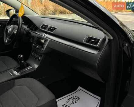 Чорний Фольксваген Пассат, об'ємом двигуна 2 л та пробігом 231 тис. км за 12500 $, фото 34 на Automoto.ua