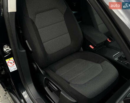 Чорний Фольксваген Пассат, об'ємом двигуна 2 л та пробігом 231 тис. км за 12500 $, фото 37 на Automoto.ua