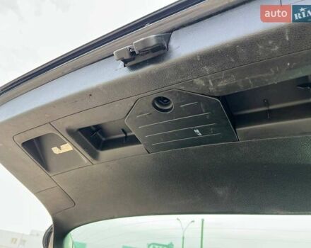 Чорний Фольксваген Пассат, об'ємом двигуна 1.97 л та пробігом 294 тис. км за 13000 $, фото 20 на Automoto.ua