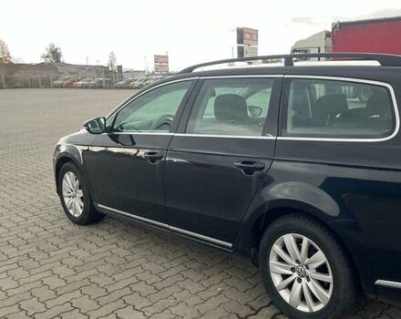 Черный Фольксваген Пассат, объемом двигателя 1.6 л и пробегом 279 тыс. км за 8500 $, фото 3 на Automoto.ua