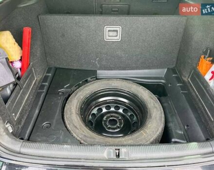 Чорний Фольксваген Пассат, об'ємом двигуна 1.97 л та пробігом 294 тис. км за 13000 $, фото 23 на Automoto.ua