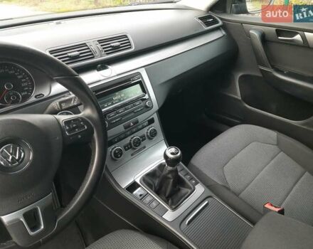 Черный Фольксваген Пассат, объемом двигателя 1.8 л и пробегом 165 тыс. км за 10799 $, фото 32 на Automoto.ua