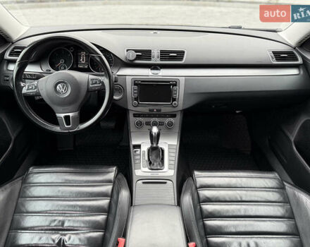Черный Фольксваген Пассат, объемом двигателя 1.97 л и пробегом 290 тыс. км за 12550 $, фото 6 на Automoto.ua