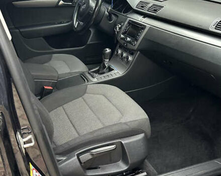 Черный Фольксваген Пассат, объемом двигателя 1.6 л и пробегом 240 тыс. км за 8300 $, фото 6 на Automoto.ua