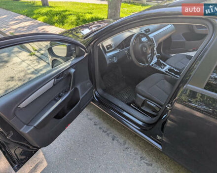 Черный Фольксваген Пассат, объемом двигателя 1.97 л и пробегом 248 тыс. км за 8800 $, фото 13 на Automoto.ua