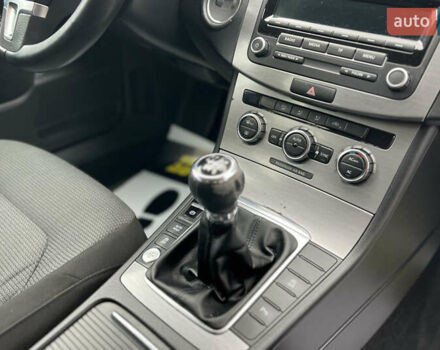 Черный Фольксваген Пассат, объемом двигателя 1.97 л и пробегом 250 тыс. км за 10000 $, фото 22 на Automoto.ua