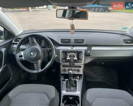 Чорний Фольксваген Пассат, об'ємом двигуна 2 л та пробігом 245 тис. км за 10600 $, фото 5 на Automoto.ua