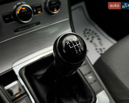 Чорний Фольксваген Пассат, об'ємом двигуна 2 л та пробігом 231 тис. км за 12500 $, фото 58 на Automoto.ua