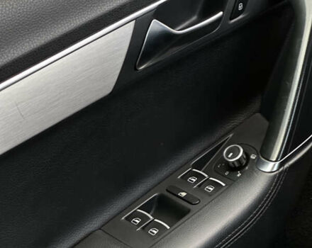 Чорний Фольксваген Пассат, об'ємом двигуна 2 л та пробігом 217 тис. км за 9999 $, фото 11 на Automoto.ua