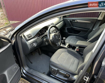 Чорний Фольксваген Пассат, об'ємом двигуна 2 л та пробігом 254 тис. км за 10600 $, фото 18 на Automoto.ua