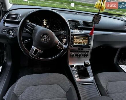 Черный Фольксваген Пассат, объемом двигателя 1.97 л и пробегом 352 тыс. км за 10800 $, фото 13 на Automoto.ua