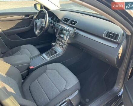 Черный Фольксваген Пассат, объемом двигателя 0 л и пробегом 197 тыс. км за 10700 $, фото 20 на Automoto.ua