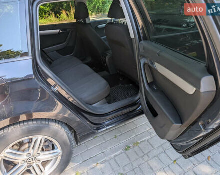 Черный Фольксваген Пассат, объемом двигателя 1.97 л и пробегом 248 тыс. км за 8800 $, фото 16 на Automoto.ua