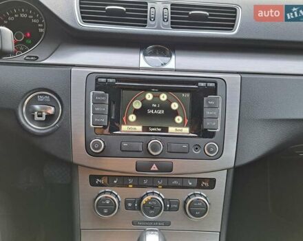 Черный Фольксваген Пассат, объемом двигателя 1.8 л и пробегом 191 тыс. км за 11300 $, фото 20 на Automoto.ua